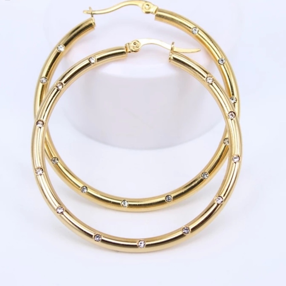 New Cold Plated Crystal Hoop earrings